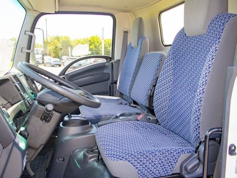 Used 2024 Chevrolet Low Cab Forward 5500XD RWD image 5