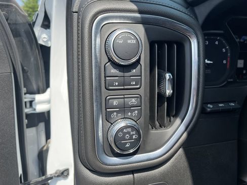 Used 2022 GMC Sierra 2500 Denali w/ Denali Ultimate Package AWD/4WD image 23
