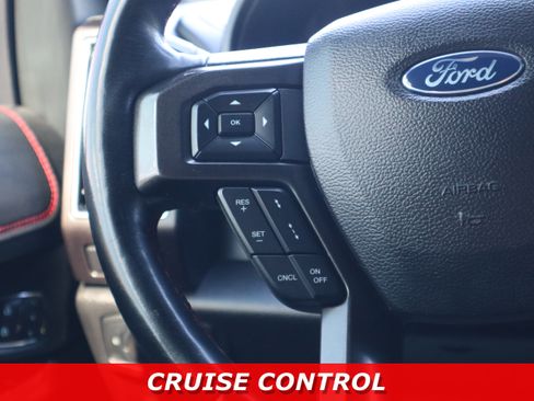 Used 2021 Ford Expedition Limited RWD image 16