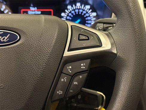 Used 2015 Ford Fusion SE image 27