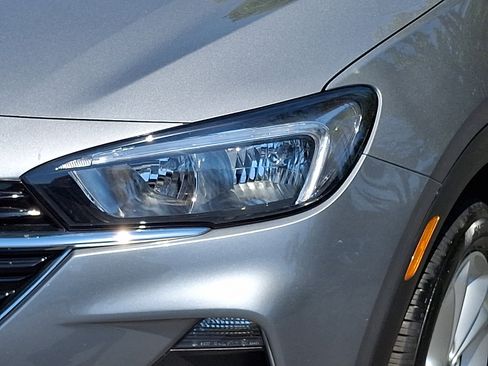 Certified 2023 Buick Encore GX Preferred w/ Cold Weather Comfort Package FWD image 9