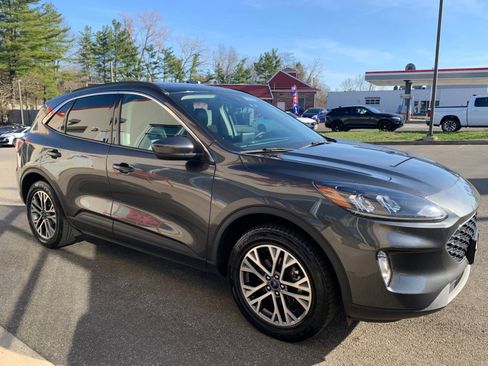 Used 2020 Ford Escape SEL AWD/4WD image 3