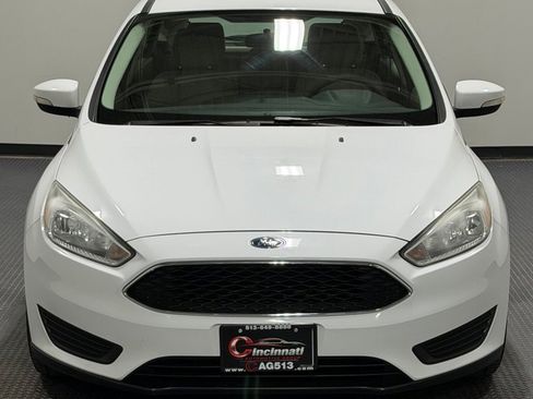 Used 2017 Ford Focus SE image 3