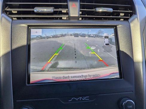 Used 2019 Ford Fusion SEL image 19