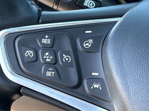 Certified 2023 Chevrolet Equinox Premier image 18