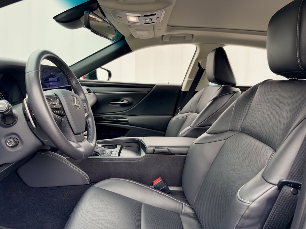 Certified 2025 Lexus ES 350 w/ Premium Package FWD image 5