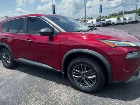 Used 2023 Nissan Rogue S FWD image 2