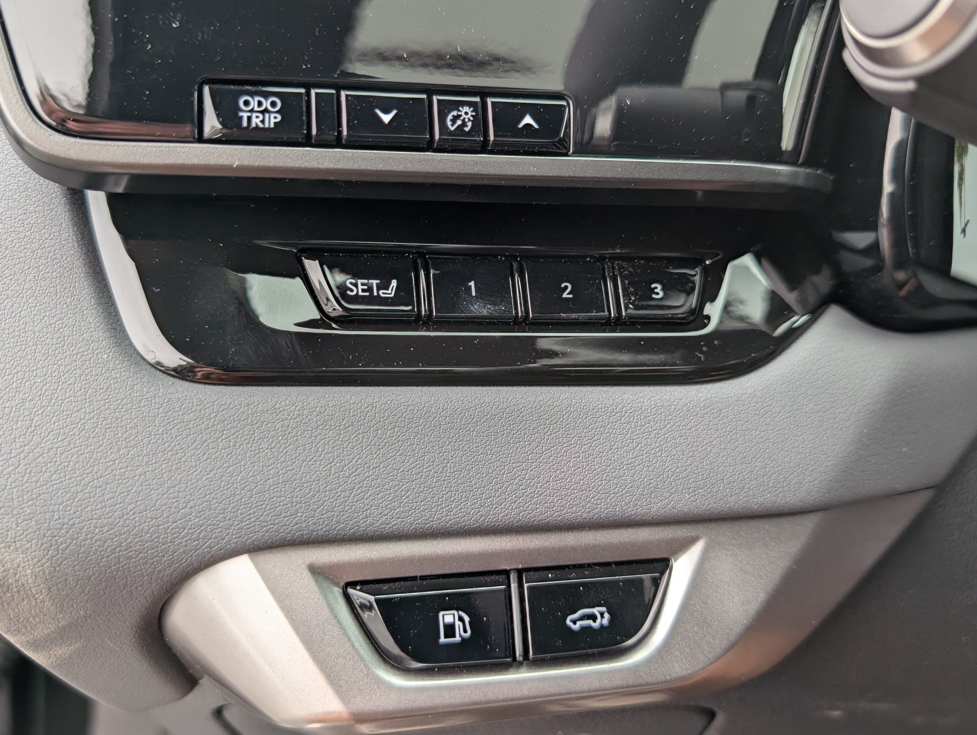 New 2026 Lexus RX 350 Premium w/ Accessory Package (K3) AWD/4WD image 18
