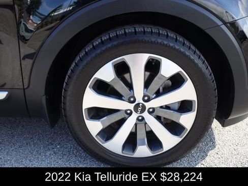 Used 2022 Kia Telluride EX w/ EX Premium Package FWD image 13