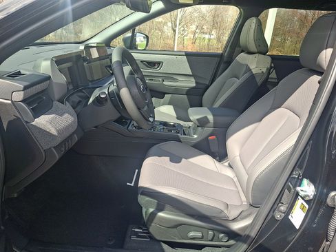 New 2026 Subaru Outback Limited AWD/4WD image 9