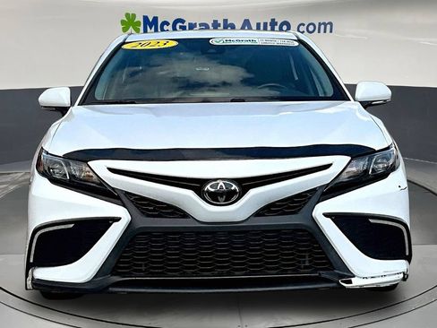 Used 2023 Toyota Camry SE FWD image 2