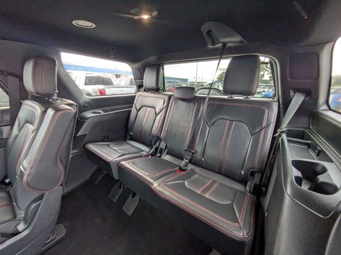 Used 2022 Ford Expedition Limited AWD/4WD image 15