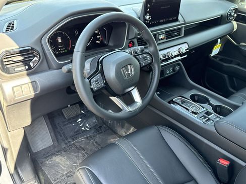 New 2025 Honda Pilot EX-L image 9