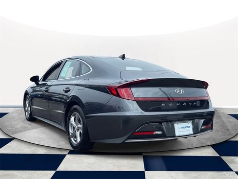 Certified 2022 Hyundai Sonata SE w/ Cargo Package image 2