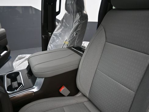 New 2026 Chevrolet Silverado 2500 LT w/ Convenience Package image 28