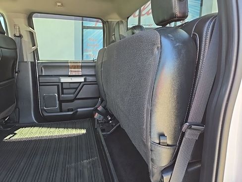 Used 2019 Ford F150 Lariat w/ Equipment Group 502A Luxury AWD/4WD image 41