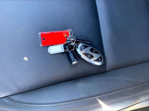 Used 2025 Hyundai Santa Fe Calligraphy image 25