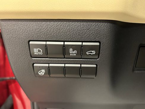 Used 2018 Lexus NX 300h 300h image 13