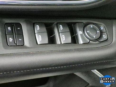 Used 2022 Chevrolet Suburban LT image 18