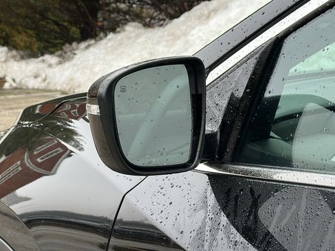 Certified 2024 Nissan Murano SV w/ SV Midnight Edition Package image 12