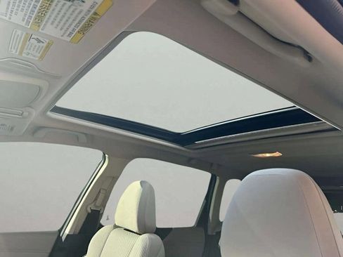 Used 2021 Subaru Forester Premium image 12