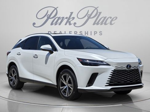 Used 2025 Lexus RX 350 Premium w/ Accessory Package (Z1) FWD image 7