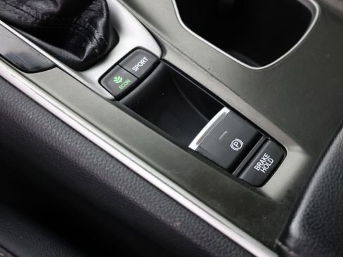 Used 2018 Honda Accord Sport image 22