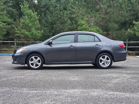 Used 2012 Toyota Corolla LE w/ Premium Pkg FWD image 2