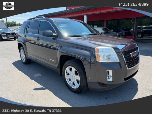 Used 2015 GMC Terrain SLE w/ Safety Package AWD/4WD image 1
