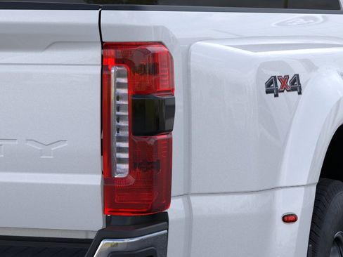 New 2026 Ford F350 Lariat w/ Lariat Ultimate Package AWD/4WD image 21