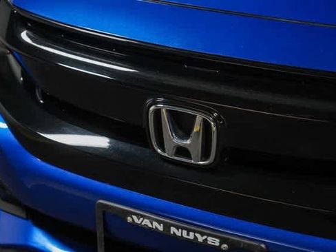 Used 2020 Honda Civic Sport image 8