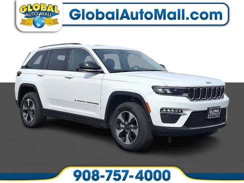 Used 2023 Jeep Grand Cherokee 4WD 4xe image 1