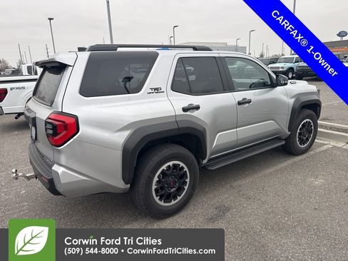 Used 2025 Toyota 4Runner TRD Off-Road image 9