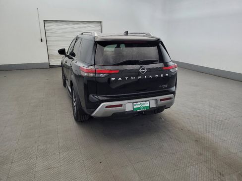 Used 2022 Nissan Pathfinder Platinum w/ Lighting Package (N93) AWD/4WD image 6