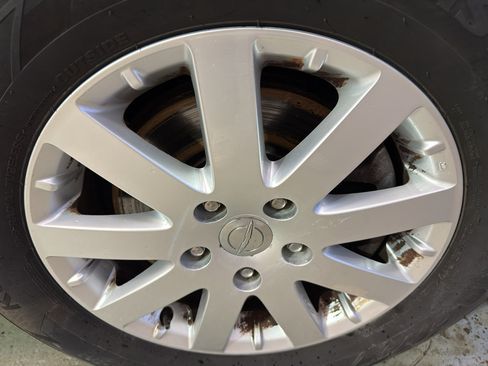 Used 2016 Chrysler Town & Country Touring image 35