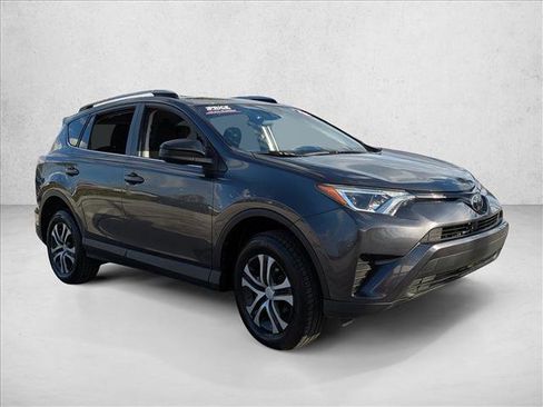 Used 2018 Toyota RAV4 LE image 3
