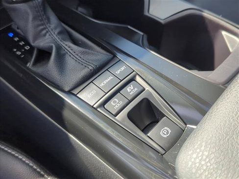 Used 2026 Toyota Camry SE FWD image 23