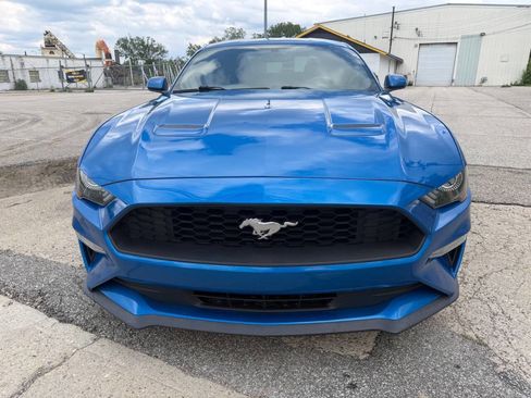 Used 2019 Ford Mustang Coupe w/ Equipment Group 101A RWD image 2