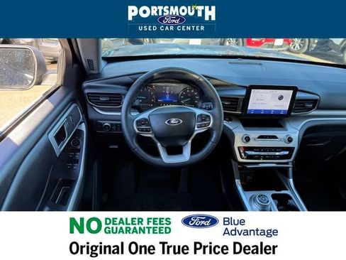 Certified 2022 Ford Explorer XLT w/ Equipment Group 202A image 7