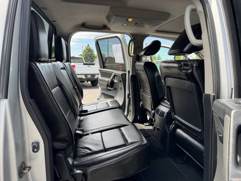 Used 2013 Nissan Titan SL AWD/4WD image 33