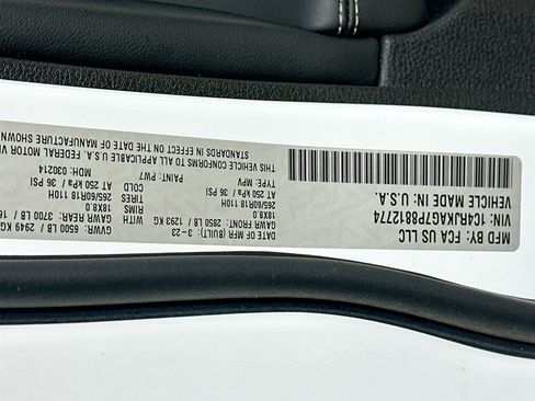 Used 2023 Jeep Grand Cherokee L Laredo image 42