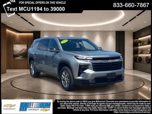 Used 2024 Chevrolet Traverse LS AWD/4WD image 1