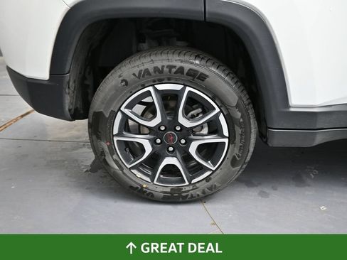 Used 2025 Jeep Compass Trailhawk AWD/4WD image 19