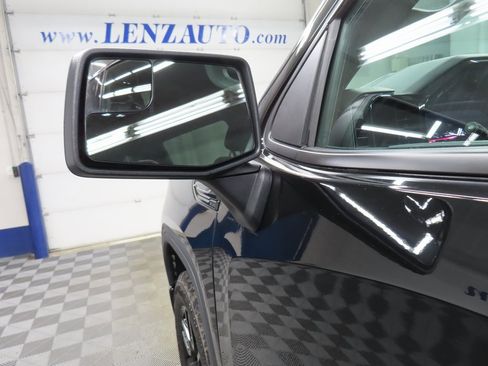 Used 2025 GMC Sierra 1500 Elevation image 65