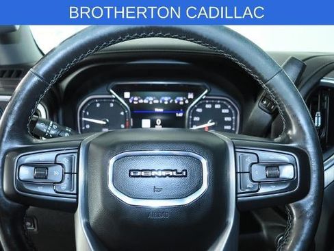 Used 2022 GMC Sierra 2500 Denali w/ Denali Black Diamond Edition AWD/4WD image 19