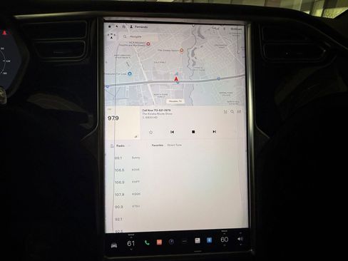 Used 2016 Tesla Model X 60D image 31