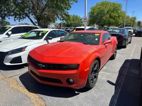 Used 2010 Chevrolet Camaro LT RWD image 2