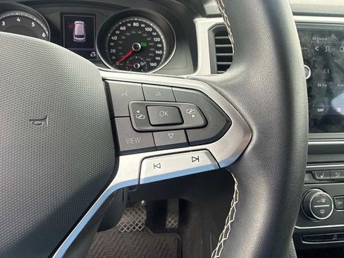 Used 2021 Volkswagen Atlas Cross Sport SE AWD/4WD image 30