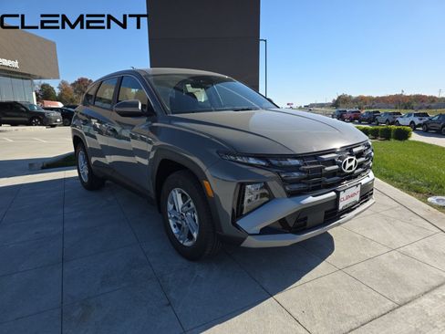 Used 2026 Hyundai Tucson SE AWD/4WD image 5