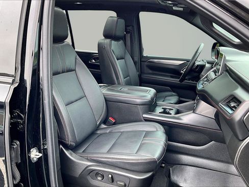 Used 2024 Chevrolet Tahoe RST w/ Luxury Package AWD/4WD image 8
